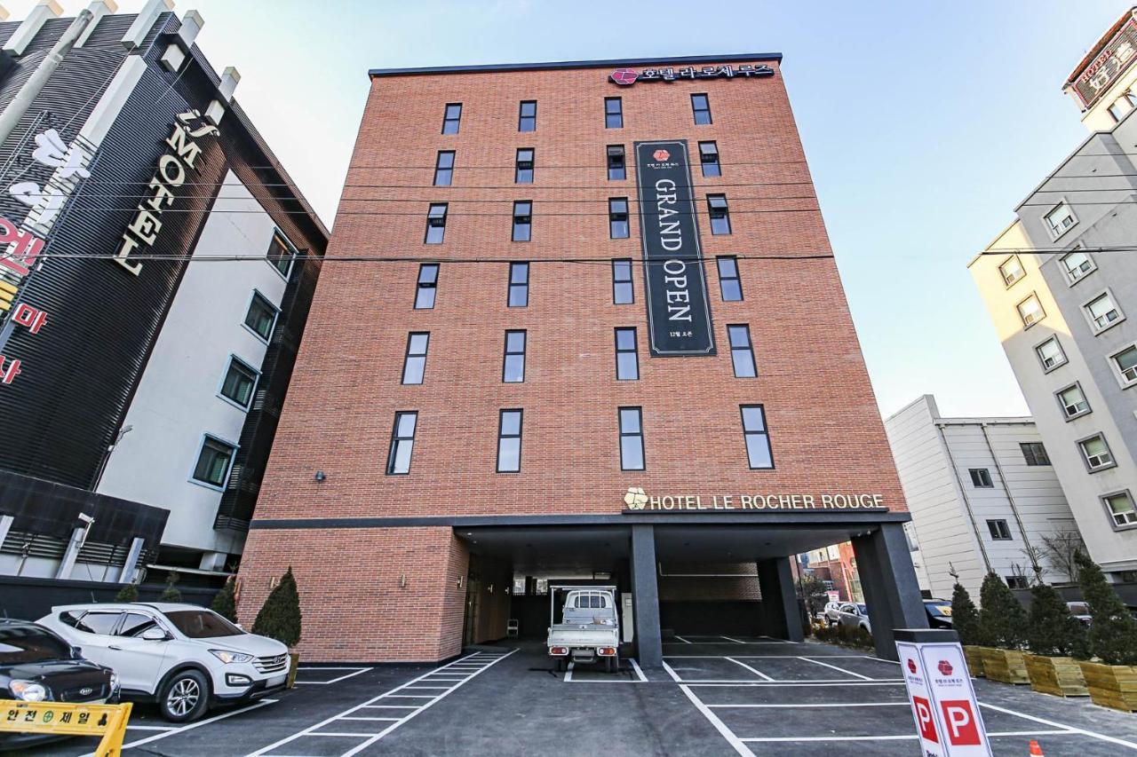 Lerocherrouge Hotel ชุนชอน ภายนอก รูปภาพ