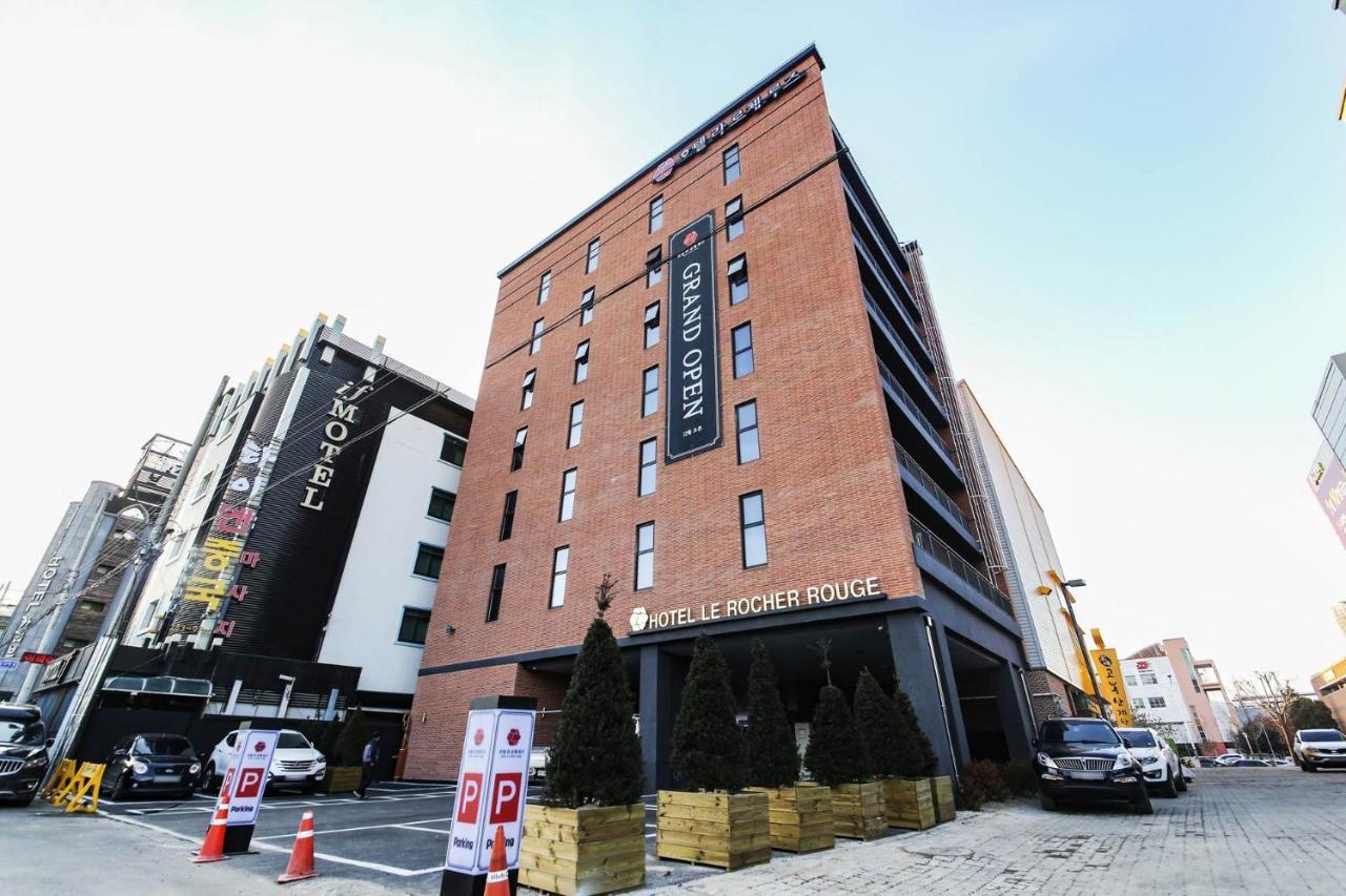 Lerocherrouge Hotel ชุนชอน ภายนอก รูปภาพ