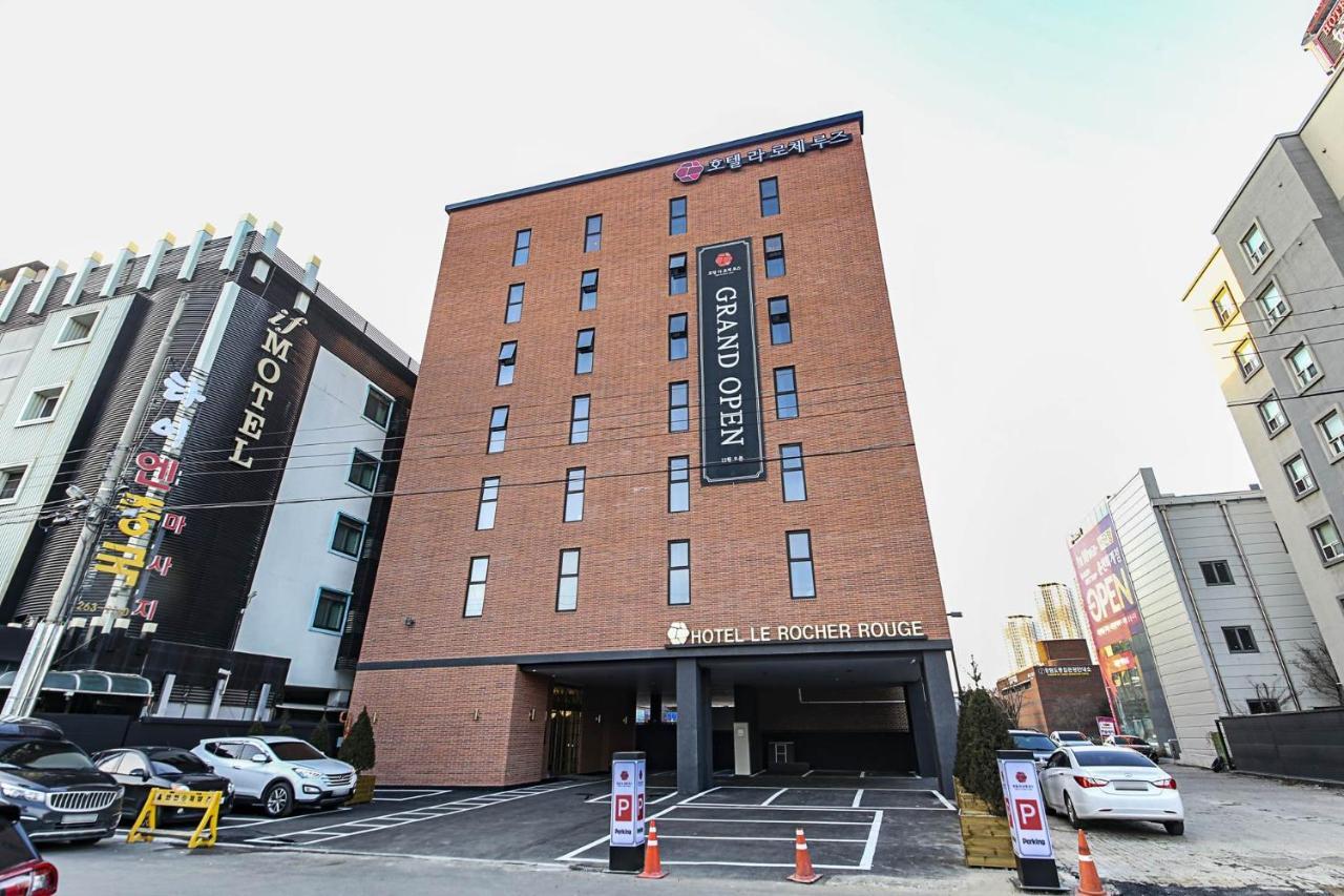 Lerocherrouge Hotel ชุนชอน ภายนอก รูปภาพ