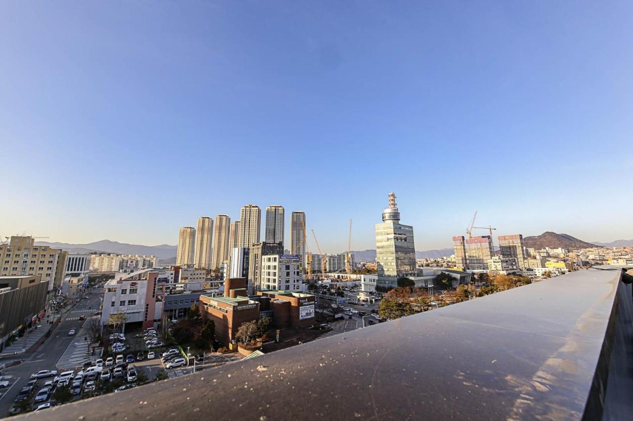 Lerocherrouge Hotel ชุนชอน ภายนอก รูปภาพ