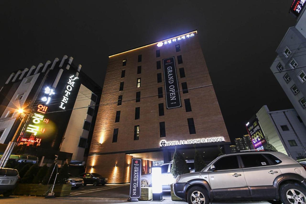 Lerocherrouge Hotel ชุนชอน ภายนอก รูปภาพ
